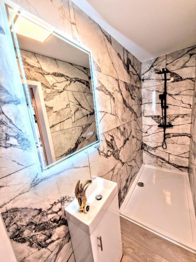 Kaoglen Fallow Pod - Luxury - Hot Tub - Pet Friendly *