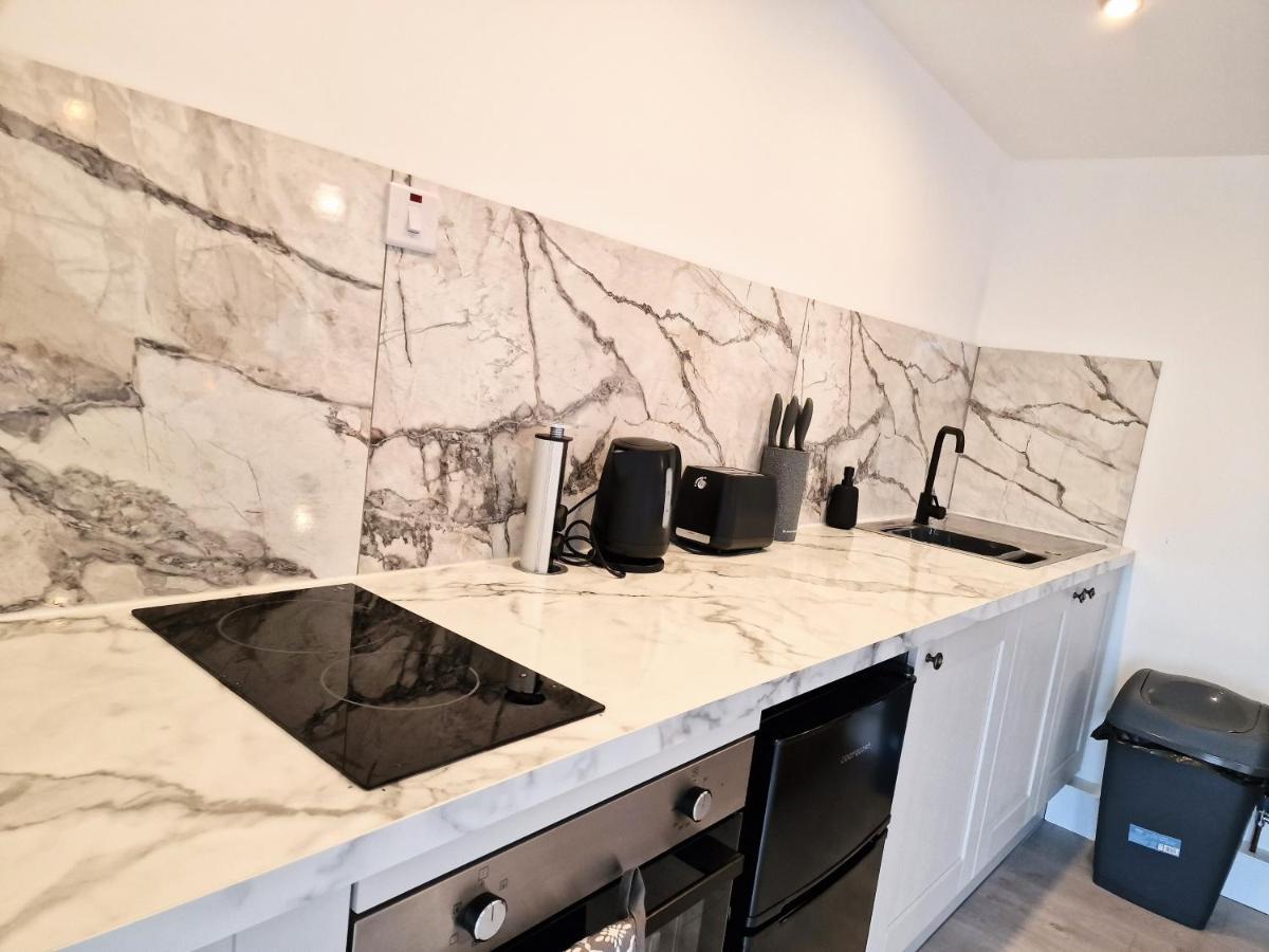 Chalet Kaoglen Fallow Pod - Luxury - Hot Tub - Pet Friendly